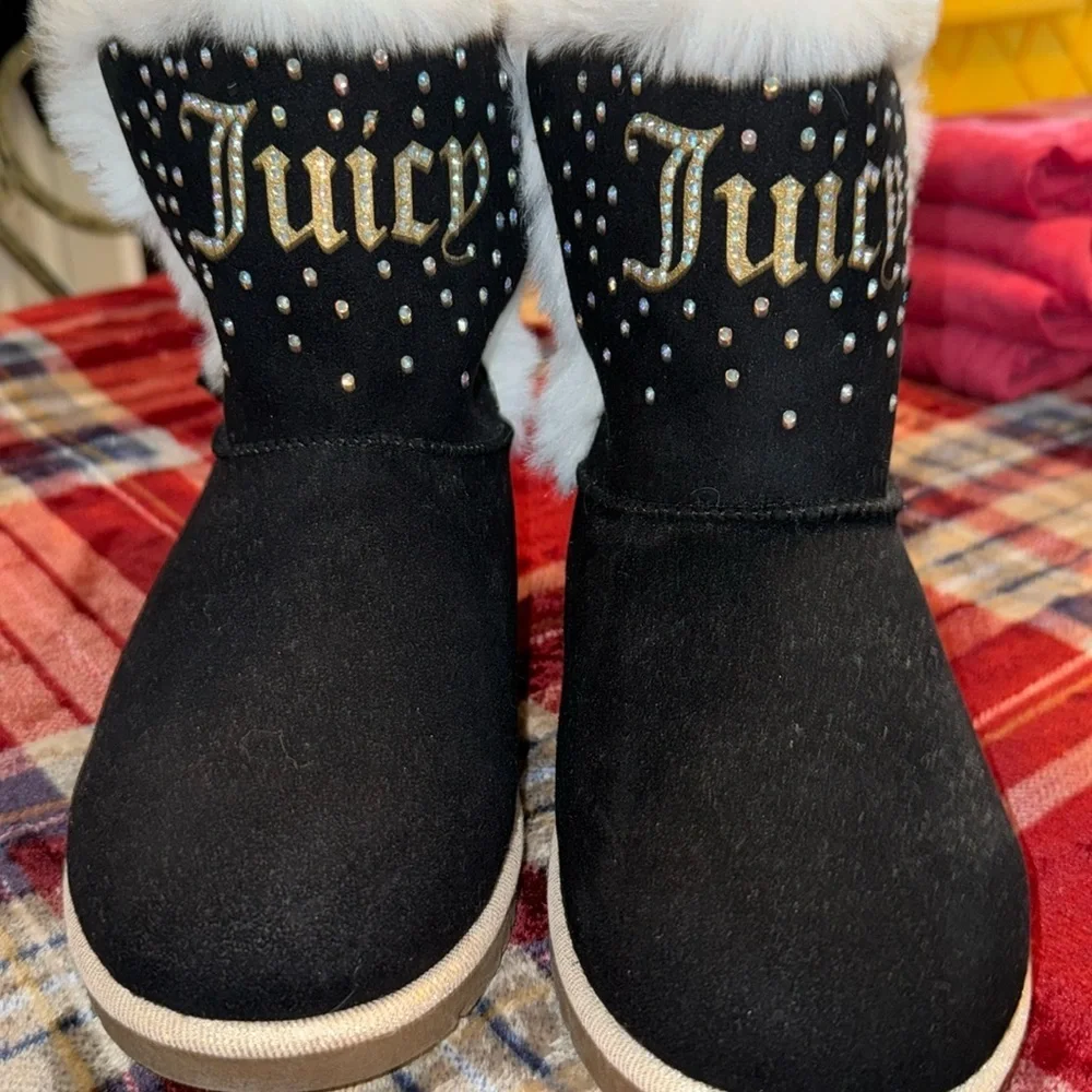 BRAND NEW JUICY COUTURE BOOTS